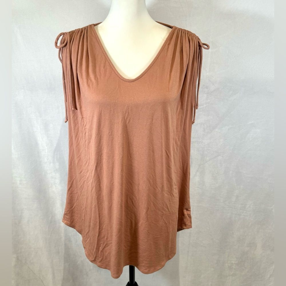 143 Story blush ruched tie shoulder oversized top size small